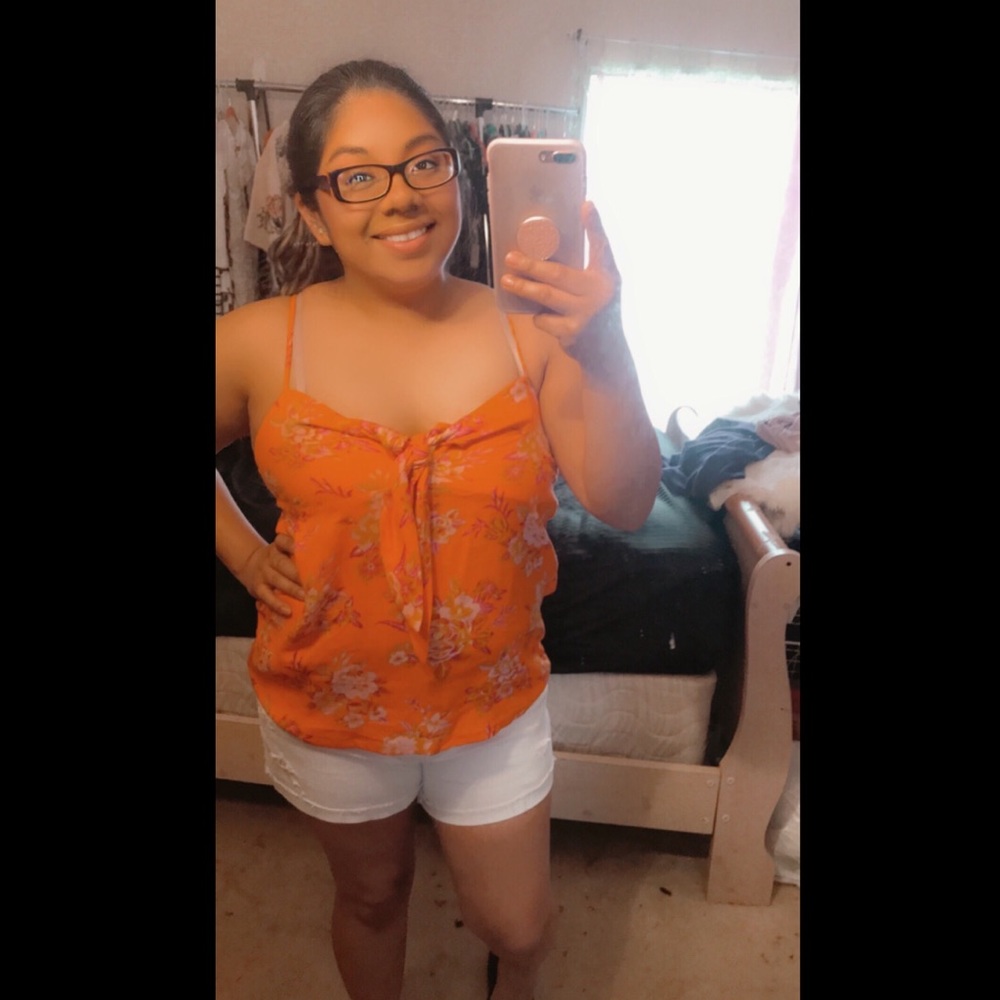 Meet your Posher, Mirel